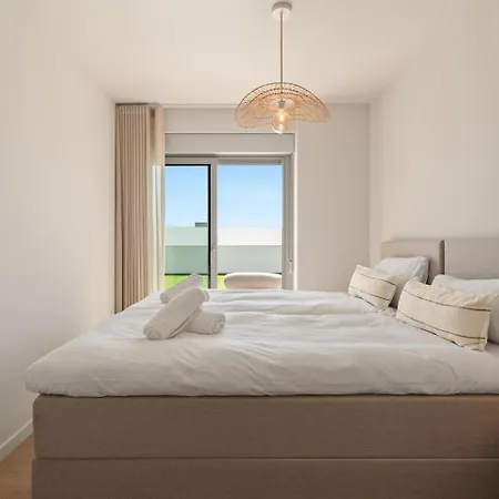 Isea 3br Apt. With Pool, Gym And Near Apartamento *