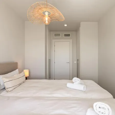 Isea 3br Apt. With Pool, Gym And Near Apartamento *